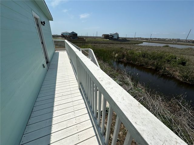 7570 La Concha Blvd, Port Aransas, TX 78373