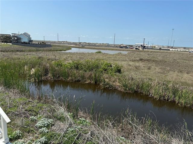 7570 La Concha Blvd, Port Aransas, TX 78373