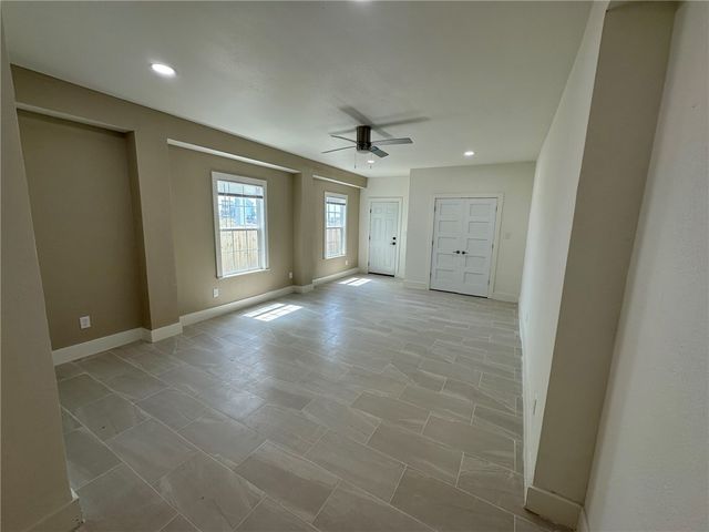 7570 La Concha Blvd, Port Aransas, TX 78373