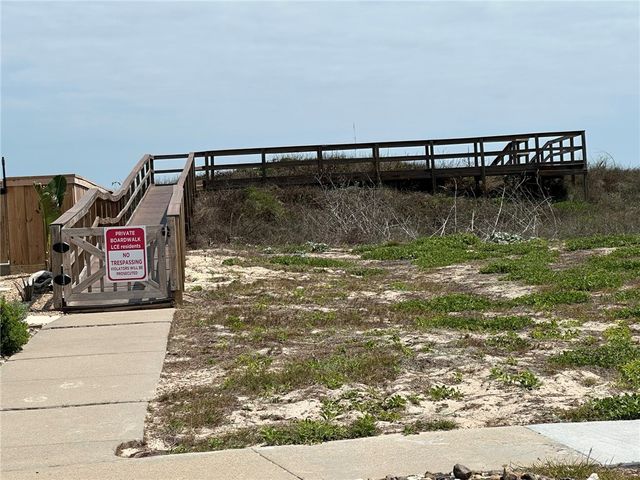 7570 La Concha Blvd, Port Aransas, TX 78373