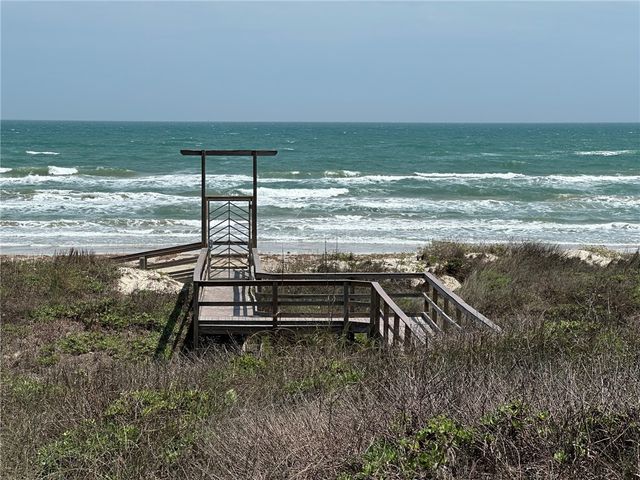 7570 La Concha Blvd, Port Aransas, TX 78373