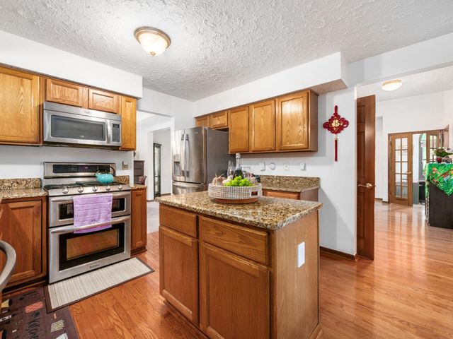 4976 Memphis Court, Hilliard, OH 43026