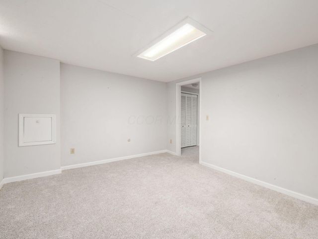 4976 Memphis Court, Hilliard, OH 43026