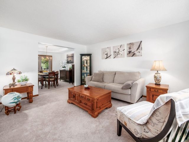 4976 Memphis Court, Hilliard, OH 43026