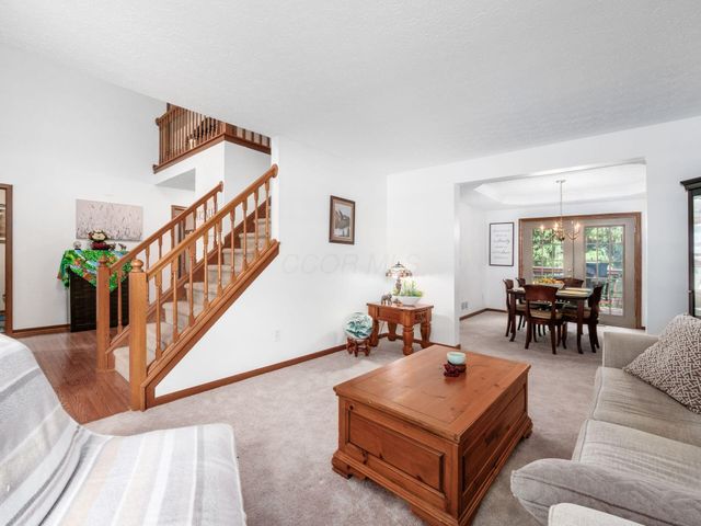 4976 Memphis Court, Hilliard, OH 43026