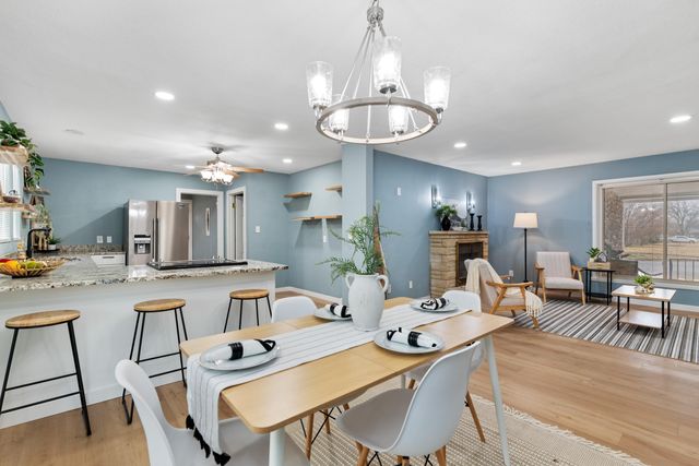 2137 S Seneca St, Wichita, KS 67213