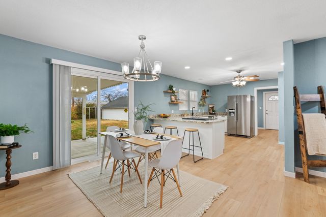 2137 S Seneca St, Wichita, KS 67213