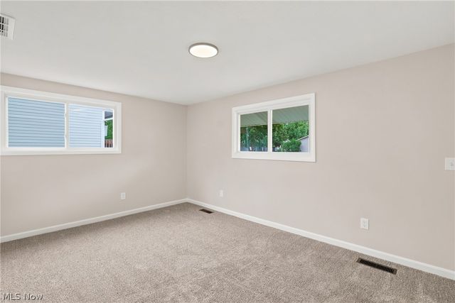 1053 Wellfleet Drive, Grafton, OH 44044