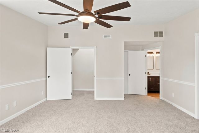 1053 Wellfleet Drive, Grafton, OH 44044