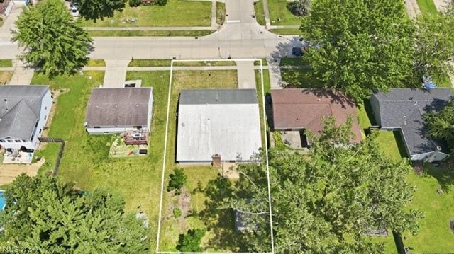 1053 Wellfleet Drive, Grafton, OH 44044