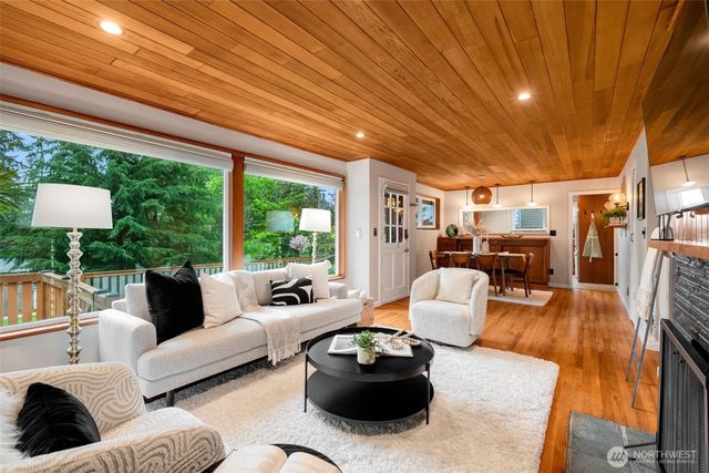1515 NE 190th Street, Shoreline, WA 98155