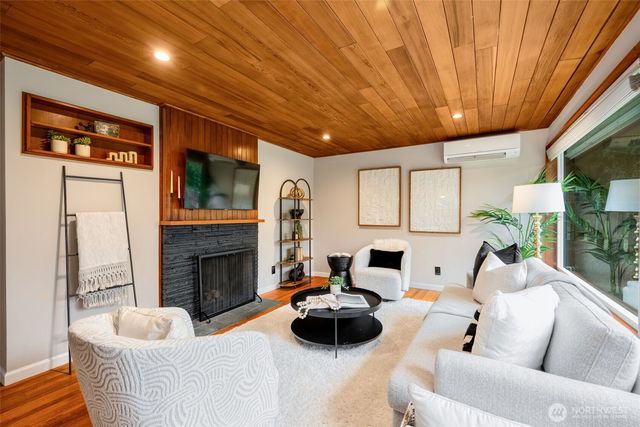 1515 NE 190th Street, Shoreline, WA 98155