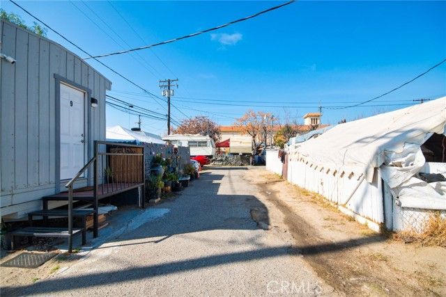 584 E H Street, Colton, CA 92324