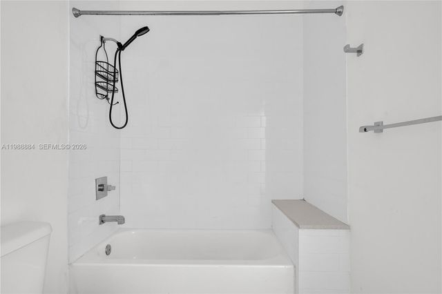 765 NW 1st St 201, Miami, FL 33128