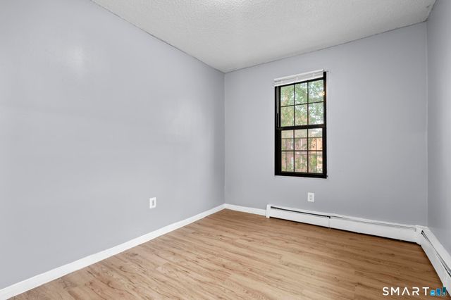 26-28 Lawrence Street 26-5, Hartford, CT 06106