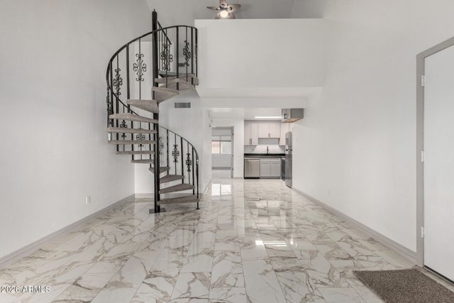 30 E BROWN Road 2035, Mesa, AZ 85201