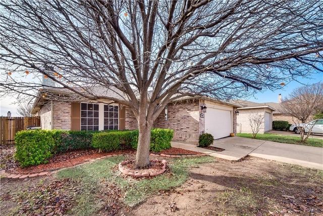 4017 Thoroughbred Trail, Fort Worth, TX 76123