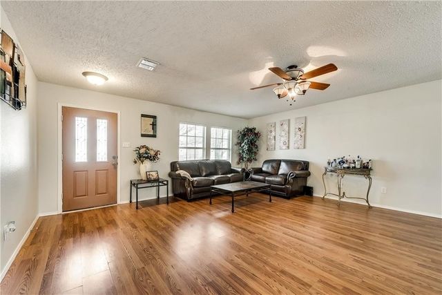 4017 Thoroughbred Trail, Fort Worth, TX 76123