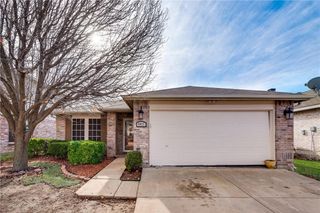 4017 Thoroughbred Trail, Fort Worth, TX 76123
