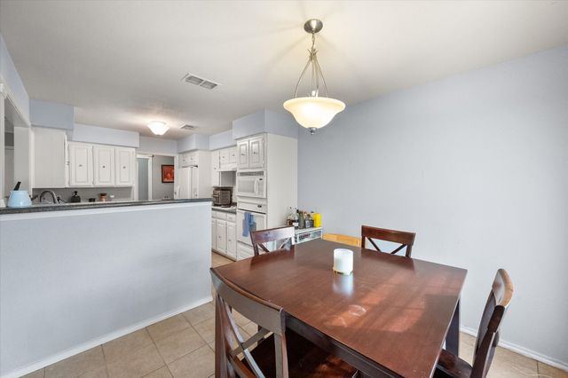 2333 Jenson Circle, Fort Worth, TX 76112