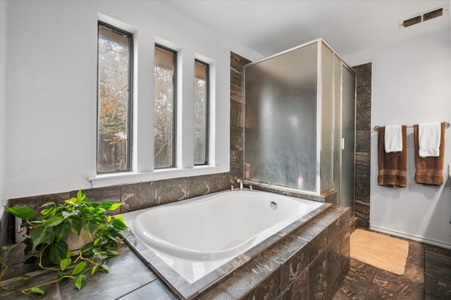 2333 Jenson Circle, Fort Worth, TX 76112