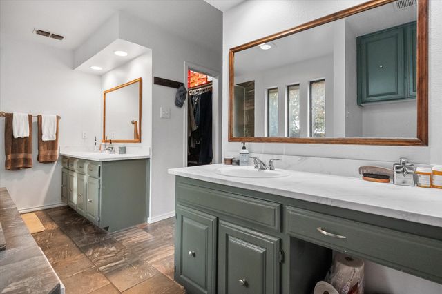 2333 Jenson Circle, Fort Worth, TX 76112