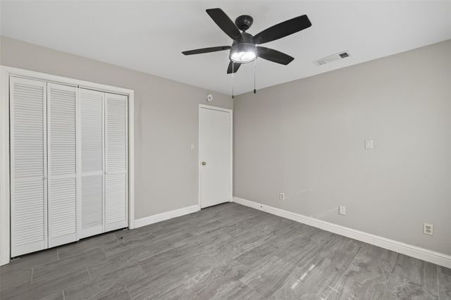 7735 Teal Run Drive, Houston, TX 77071