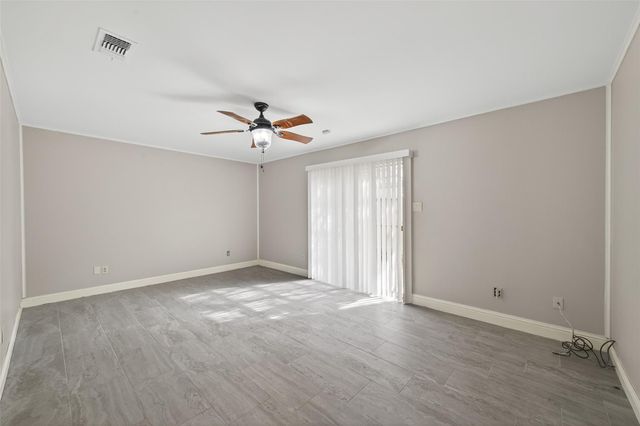 7735 Teal Run Drive, Houston, TX 77071