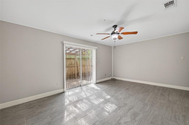 7735 Teal Run Drive, Houston, TX 77071