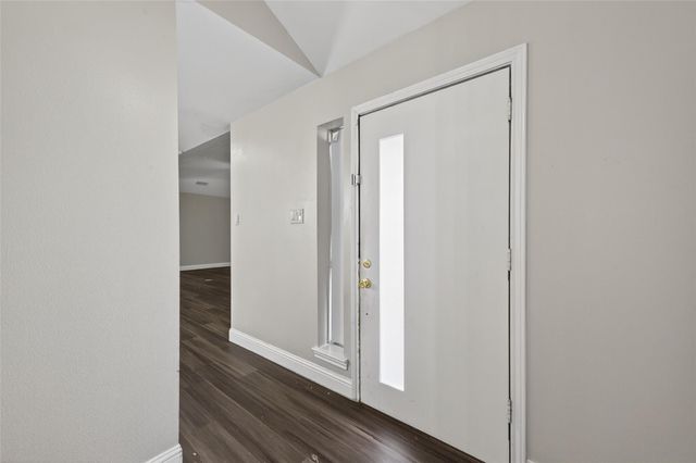 7735 Teal Run Drive, Houston, TX 77071