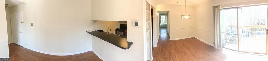 Image 12 of property listing at 1260 SUGARWOOD CIR #302, Baltimore, MD 21221
