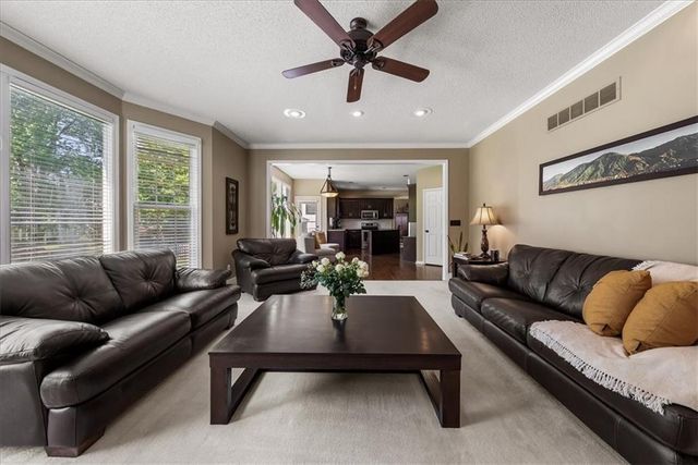 9009 W 148TH Terrace, Overland Park, KS 66221