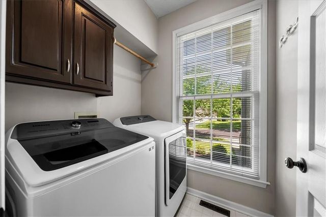 9009 W 148TH Terrace, Overland Park, KS 66221