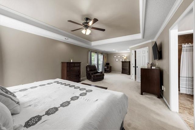 9009 W 148TH Terrace, Overland Park, KS 66221