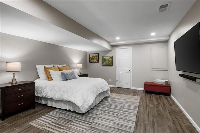 9009 W 148TH Terrace, Overland Park, KS 66221