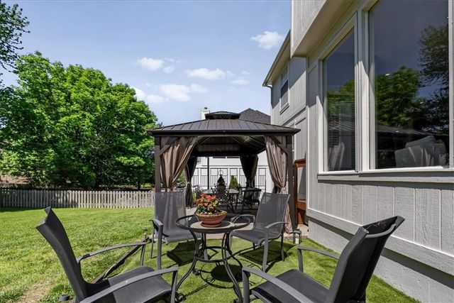9009 W 148TH Terrace, Overland Park, KS 66221
