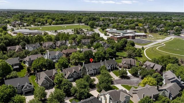 9009 W 148TH Terrace, Overland Park, KS 66221