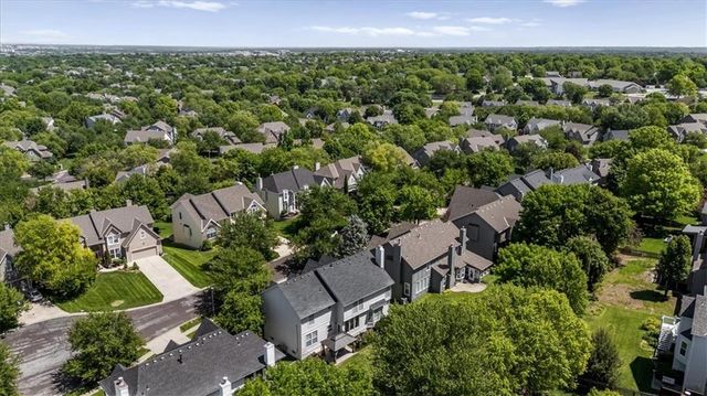 9009 W 148TH Terrace, Overland Park, KS 66221