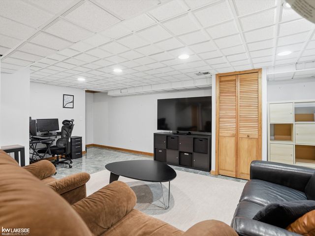 45833 Heatherwoode Lane, Macomb, MI 48044