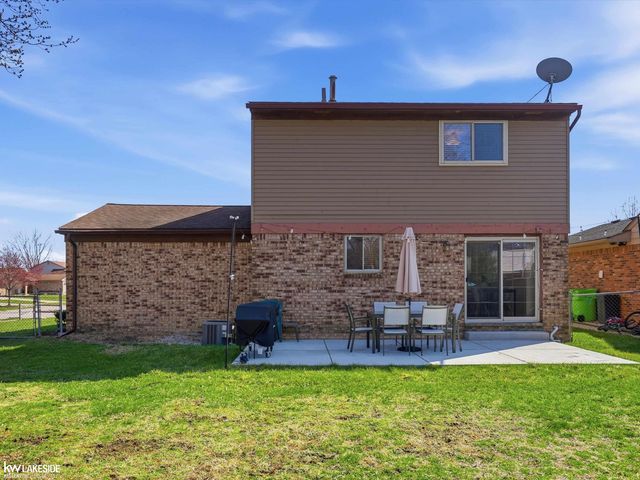 45833 Heatherwoode Lane, Macomb, MI 48044