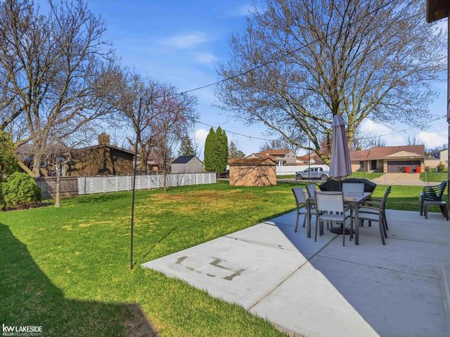 45833 Heatherwoode Lane, Macomb, MI 48044