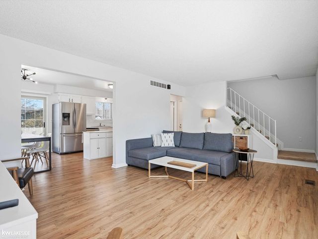 45833 Heatherwoode Lane, Macomb, MI 48044