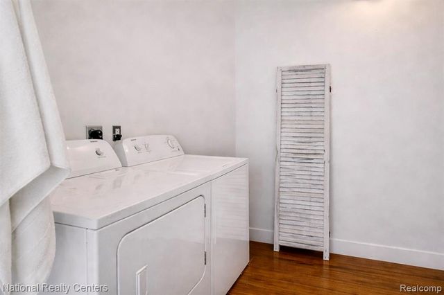 6533 E Jefferson Avenue 323, Detroit, MI 48207