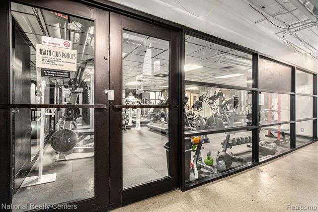 6533 E Jefferson Avenue 323, Detroit, MI 48207