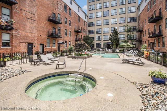 6533 E Jefferson Avenue 323, Detroit, MI 48207