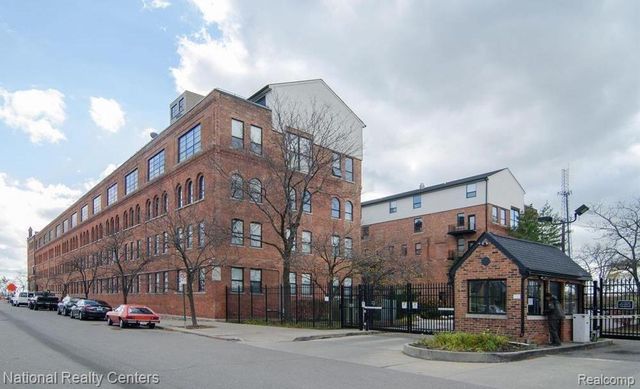 6533 E Jefferson Avenue 323, Detroit, MI 48207