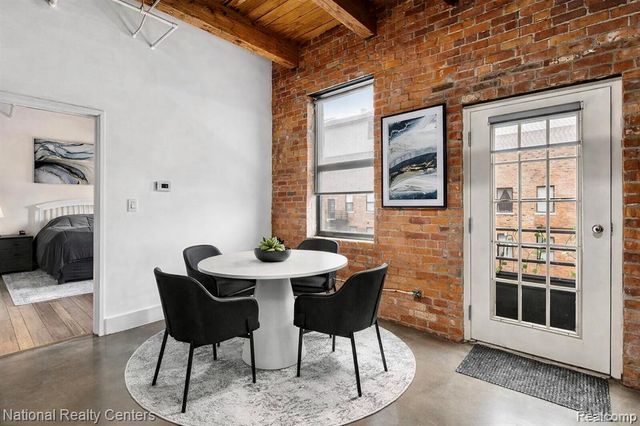 6533 E Jefferson Avenue 323, Detroit, MI 48207