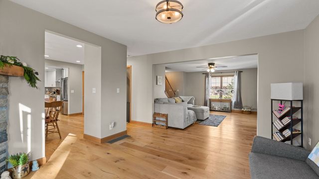 28147 217th Street, Le Claire, IA 52753