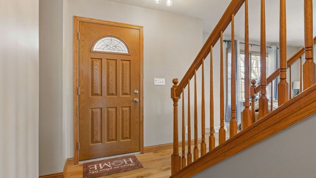 28147 217th Street, Le Claire, IA 52753