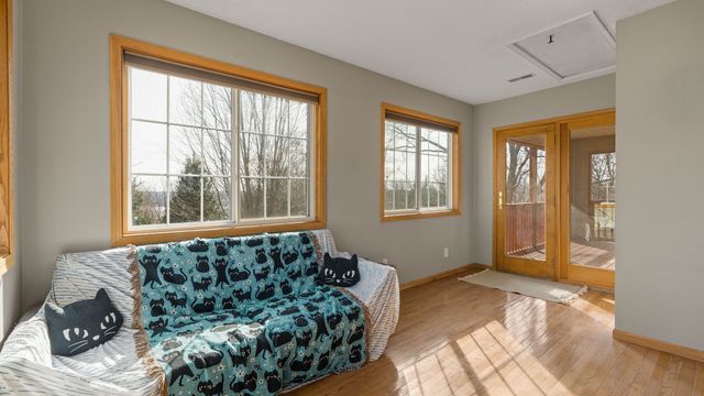 28147 217th Street, Le Claire, IA 52753